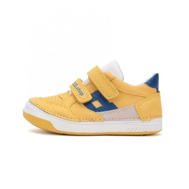 Geltoni batai 31-36d. S040-51234AL
